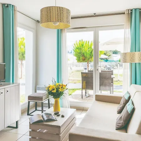 Coastal Comfort For A Family *